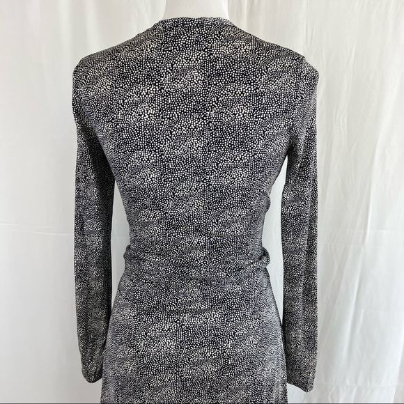 Tory Burch 100% Silk Wrap Tie Belt Dress Size XS - Picture 8 of 13